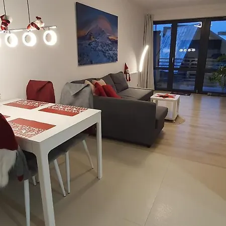 Triventi Rajski Карпач