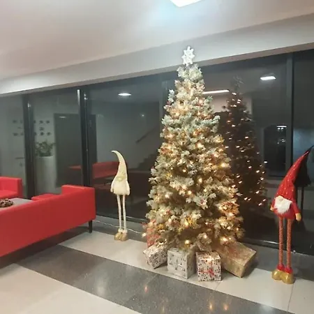 Triventi Rajski アパート *